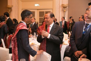 RGE Chairman Sukanto Tanoto speaking with WEF delegates