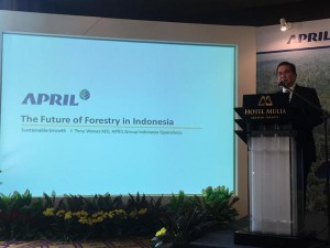 APRIL Group Managing Director Tony Wenas speaking at the launch of the Sustainable Forest Management Policy 2.0 (SFMP 2.0)