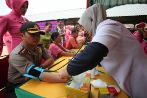 RAPP collaborates with the local police to set up healthcare and medical posts to provide free medical care for the community in Siak, Riau.