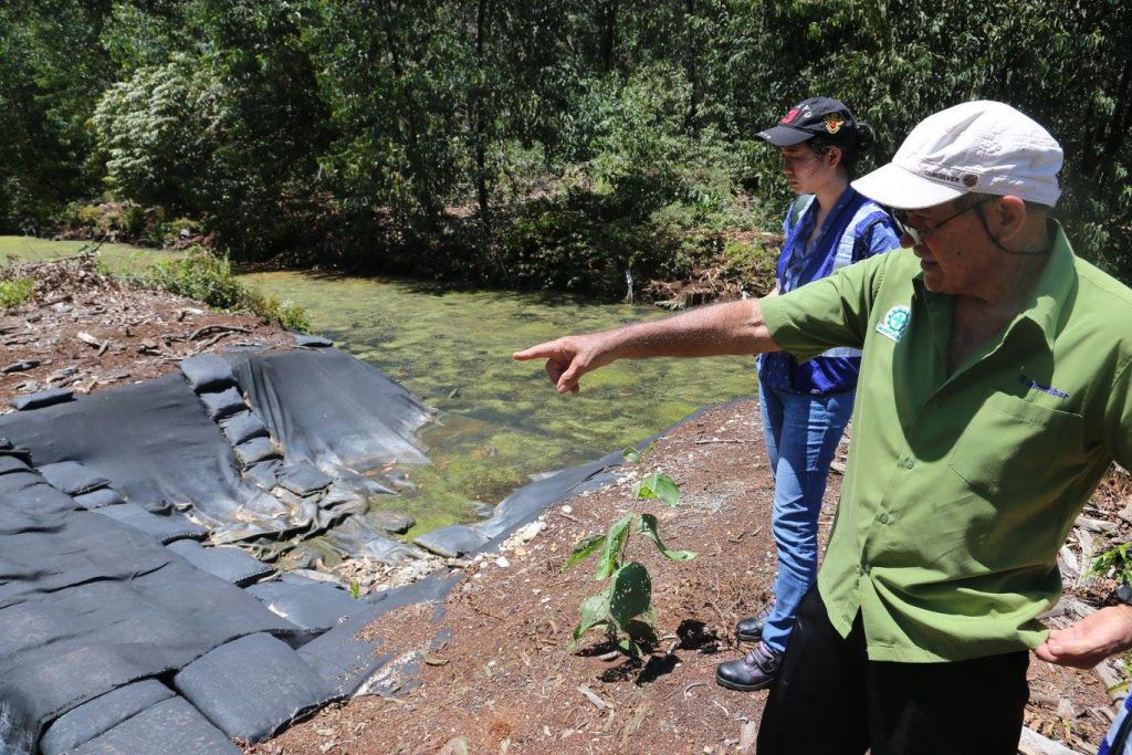 The company constructs dams and bypasses using sandbags. The sandbags are adjusted before the rainy season to maintain an adequate water level in the acacia plantations. APRIL's lowland management expert Dr John Bathgate explains the science.