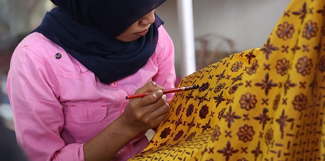 The Beautiful Batik of Pelalawan: PT RAPP Helps Five Batik Motifs Gain Intellectual Protection