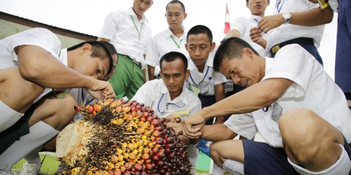 How Asian Agri’s Learning Institute Trains Capable Managers for Indonesia’s Palm Oil Industry