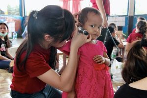 Project Sukacita Tanoto Foundation Ear Cleaning